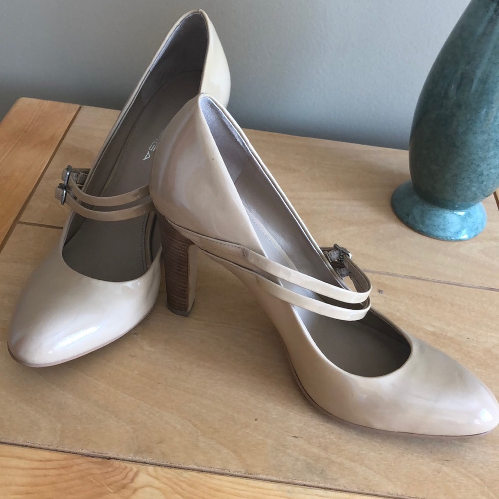 Via Spiga patent leather heels - beautiful!